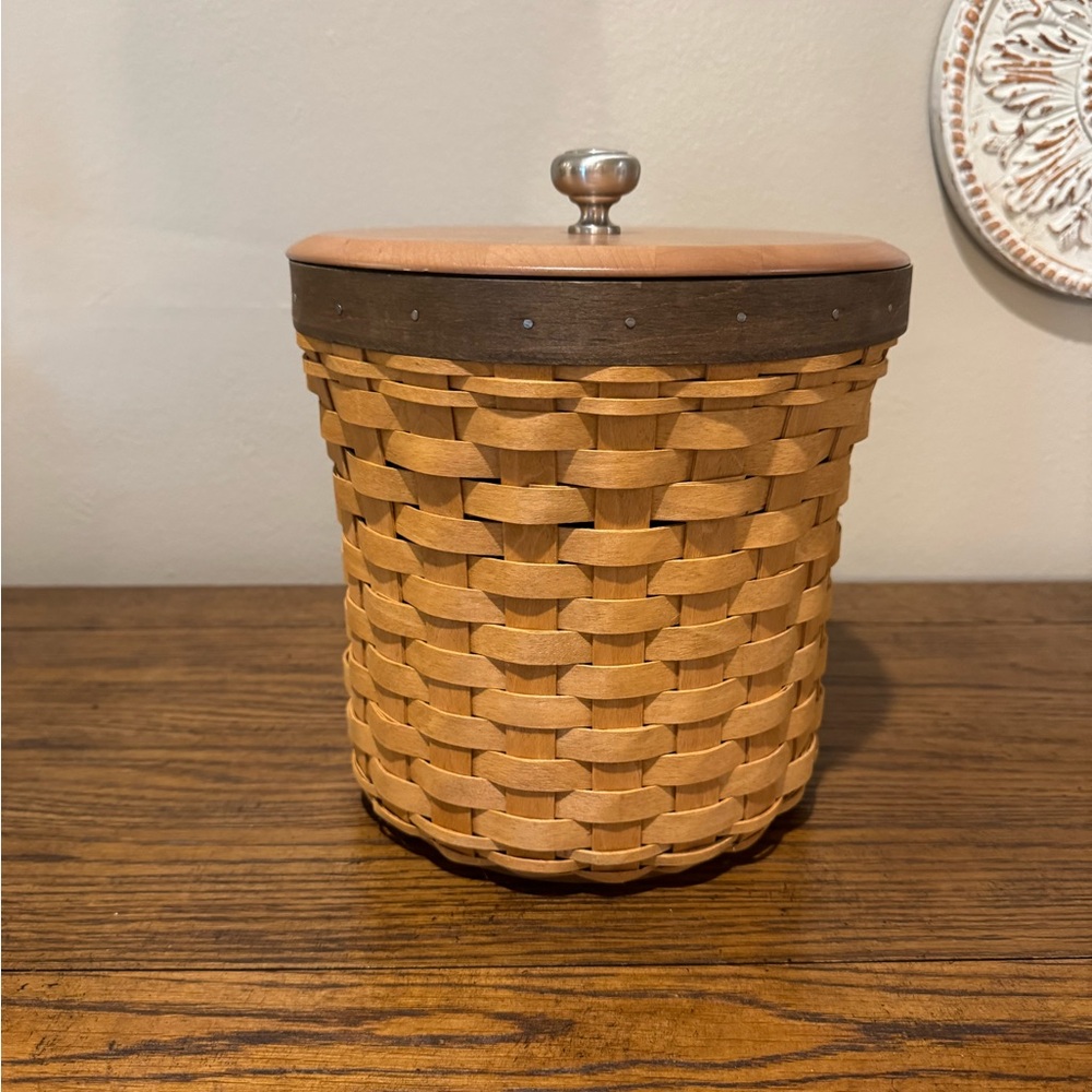 Longaberger Large Canister Basket with Lid and liner